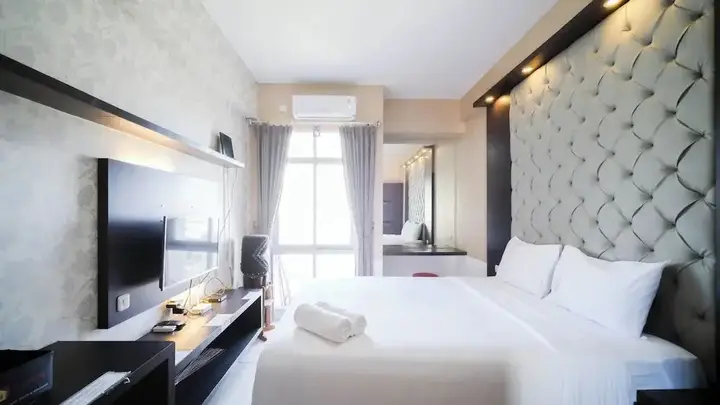 Сурабая: Best Deals And Comfy Studio At Bale Hinggil Apartment