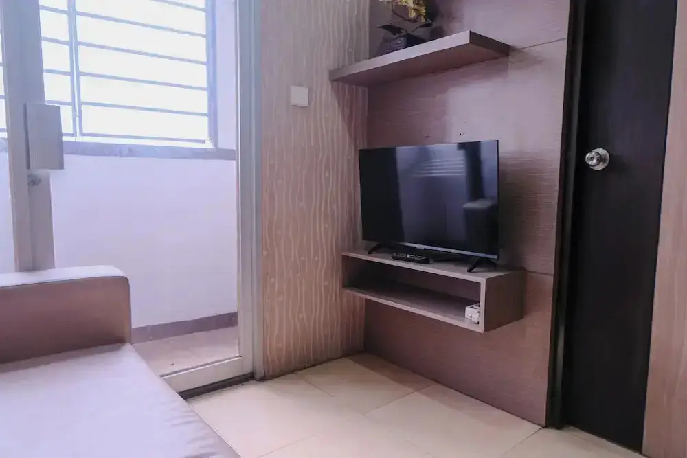 Чимахи: Homey 1Br Apartment At The Edge Bandung