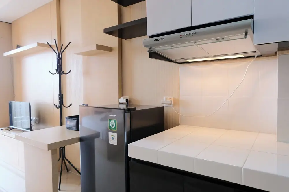 Бандунг: Good Deal Studio Room At Beverly Dago Apartment