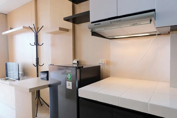 Бандунг: Good Deal Studio Room At Beverly Dago Apartment