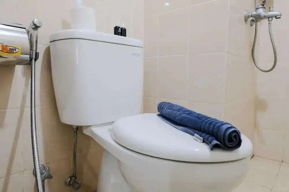 Бандунг: Homey 1Br Apartment With Extra Room At Parahyangan Residence