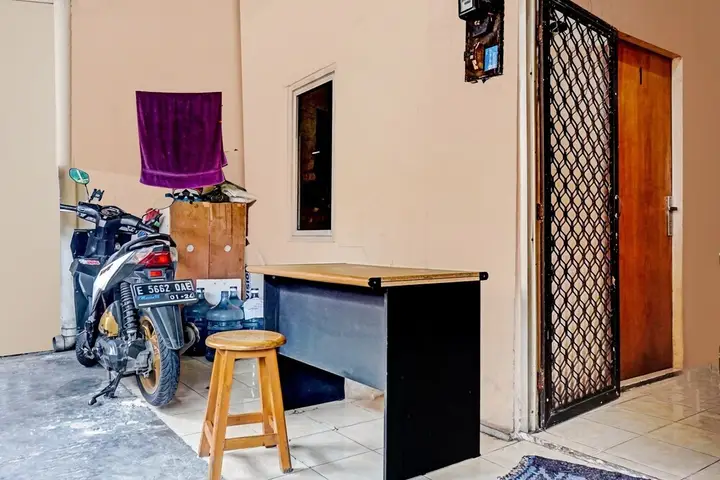 Джакарта: OYO 90743 Kartini Populer