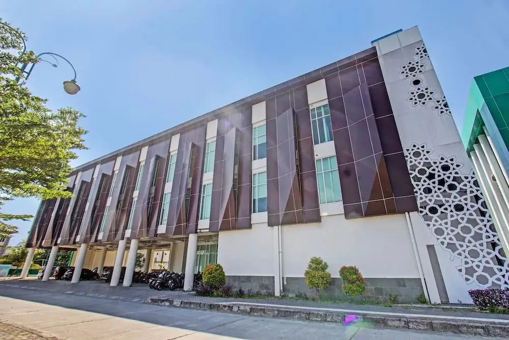 Матарам: Capital O 92604 Hotel Uin Syariah Near Kampus UIN Mataram