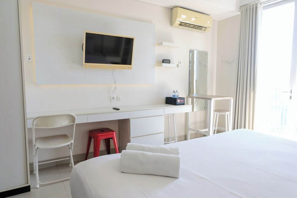 Бандунг: Homey And Cozy Studio Apartment At Dago Suites