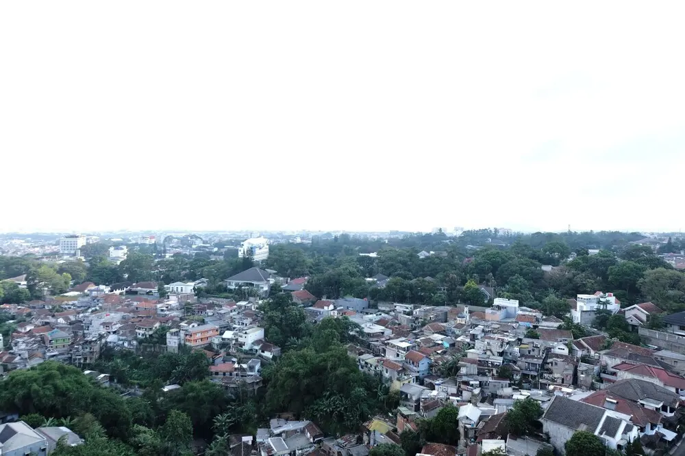 Бандунг: Spacious And Unique Studio With City View Apartment At Parahyangan Residence
