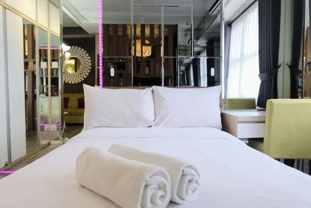 Бандунг: Spacious And Unique Studio With City View Apartment At Parahyangan Residence