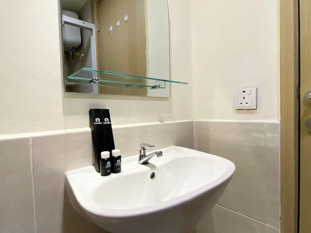 Сибату: Comfortable Designed And Best Deal 2Br At Meikarta Apartment