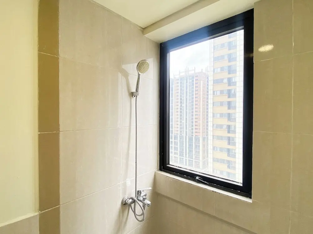 Сибату: Cozy Living And Strategic 2Br At Meikarta Apartment