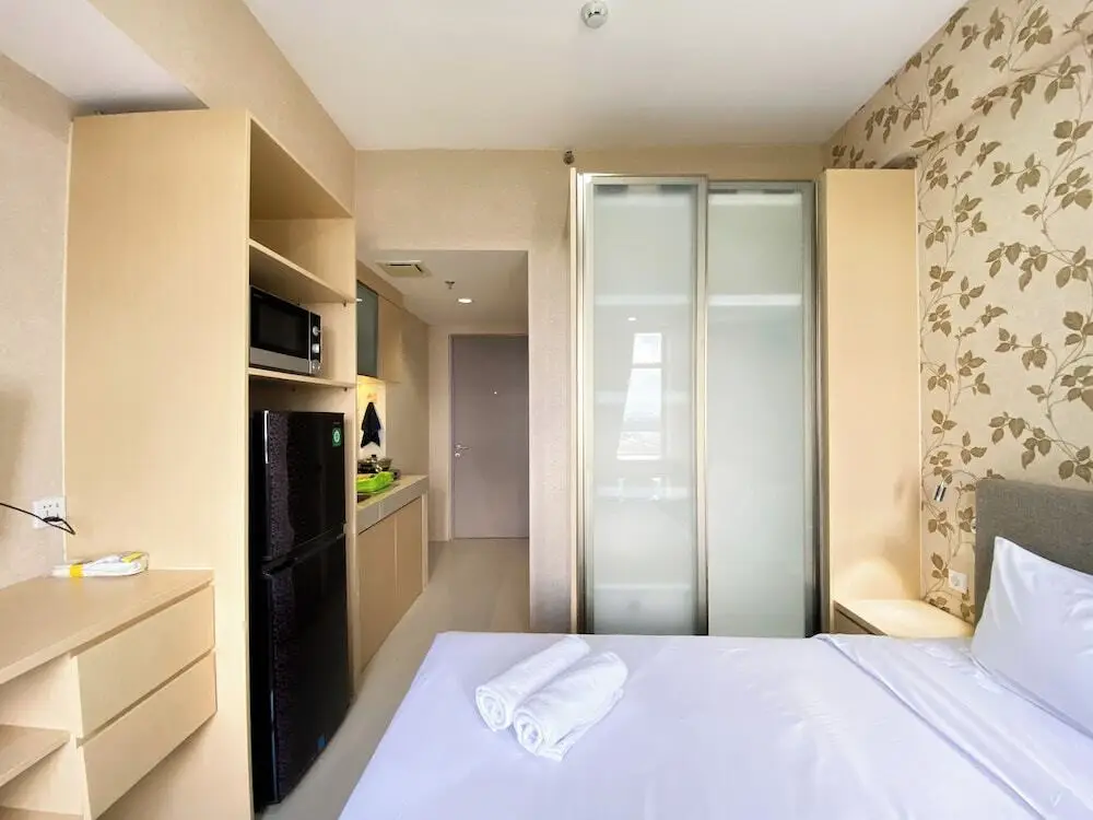Бекаси: Homey And Best Deal Studio At Vasanta Innopark Apartment