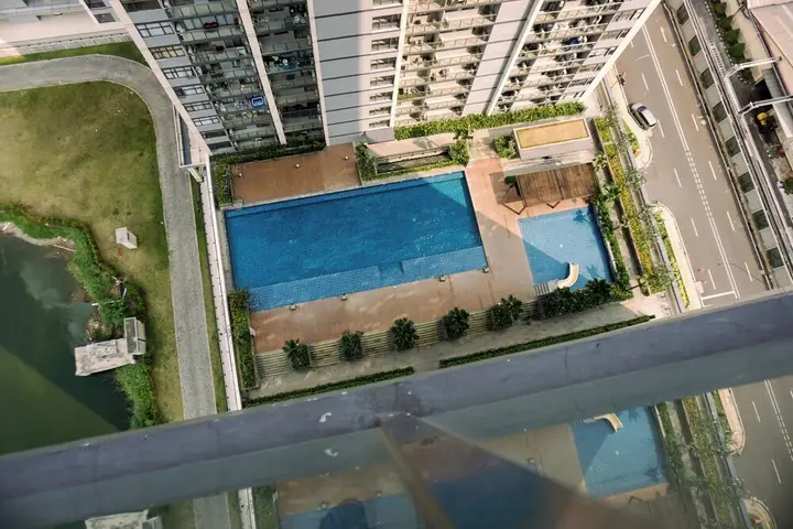 Джакарта: Comfort 1Br With Working Room At Daan Mogot City Apartment
