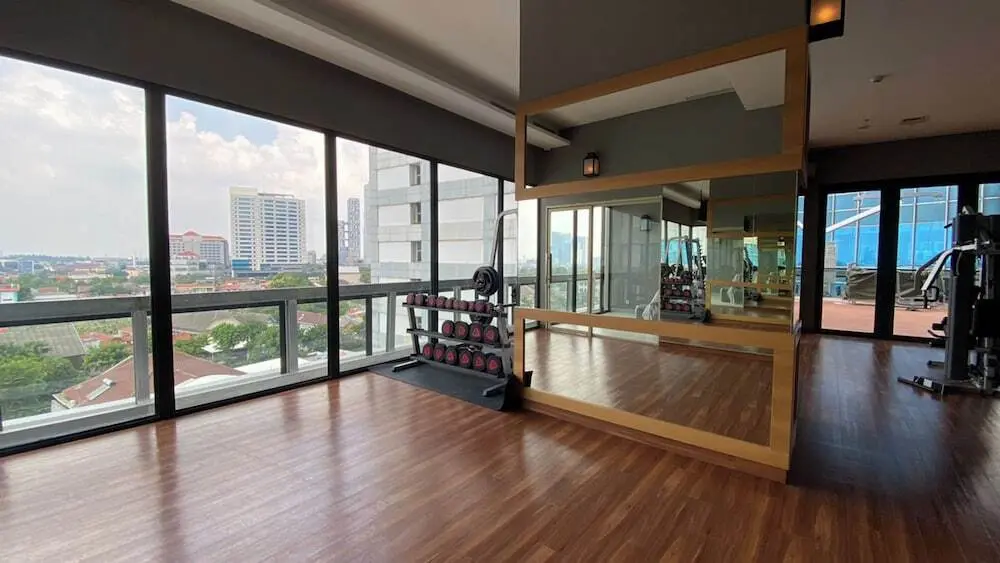Джакарта: Modern and New 1BR across LRT Station Samara Suites Apartment