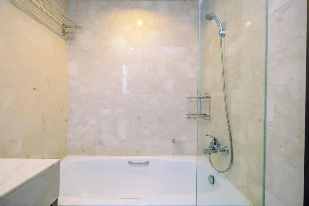 Джакарта: Comfort Stay 2Br At Masterpiece Apartment