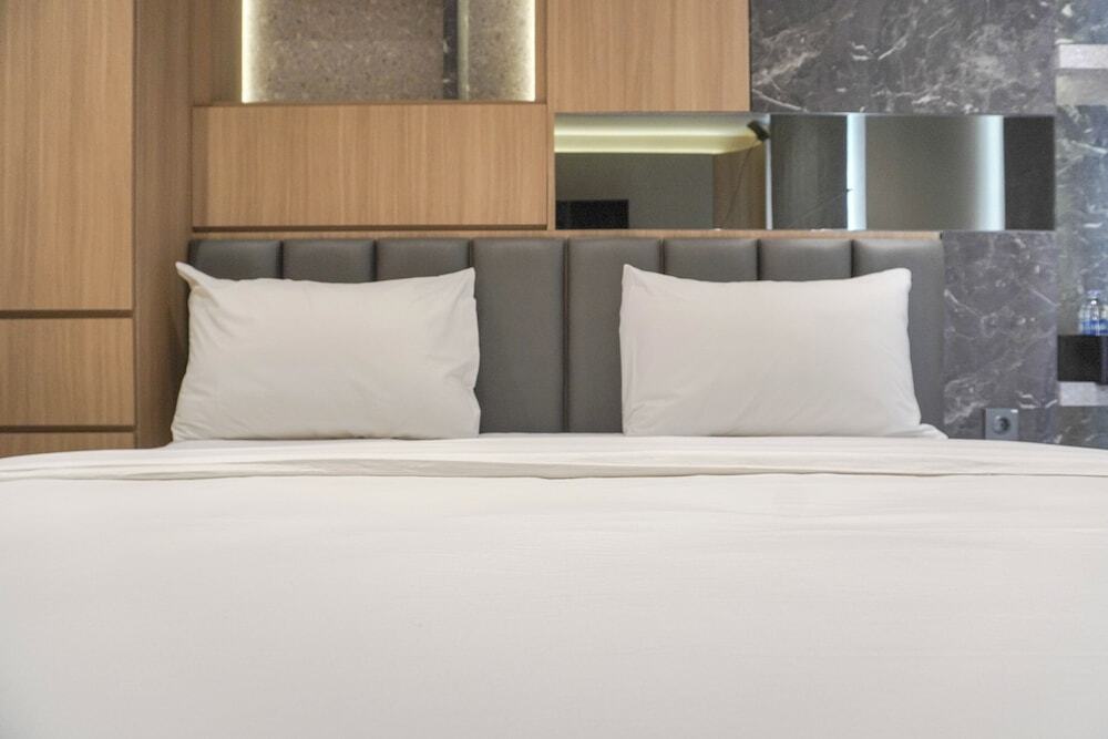 Южный Тангеранг: Homey Studio Room Tokyo Riverside Pik 2 Apartment