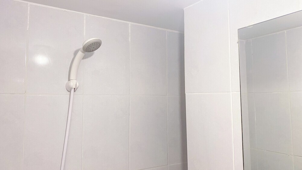 Южный Тангеранг: Good Deal And Homey Studio Tokyo Riverside Pik 2 Apartment