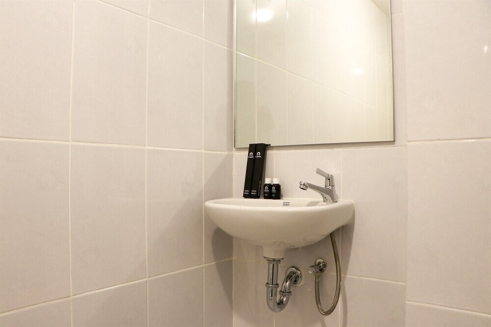Южный Тангеранг: Restful And Cozy 2Br Tokyo Riverside Pik 2 Apartment