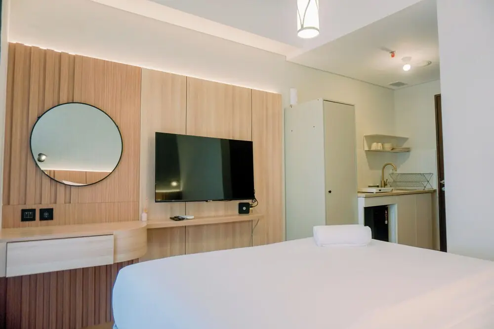 Южный Тангеранг: Stunning Studio Transpark Bintaro Apartment