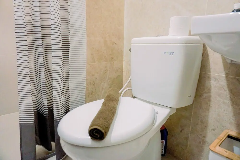 Южный Тангеранг: Stunning Studio Transpark Bintaro Apartment