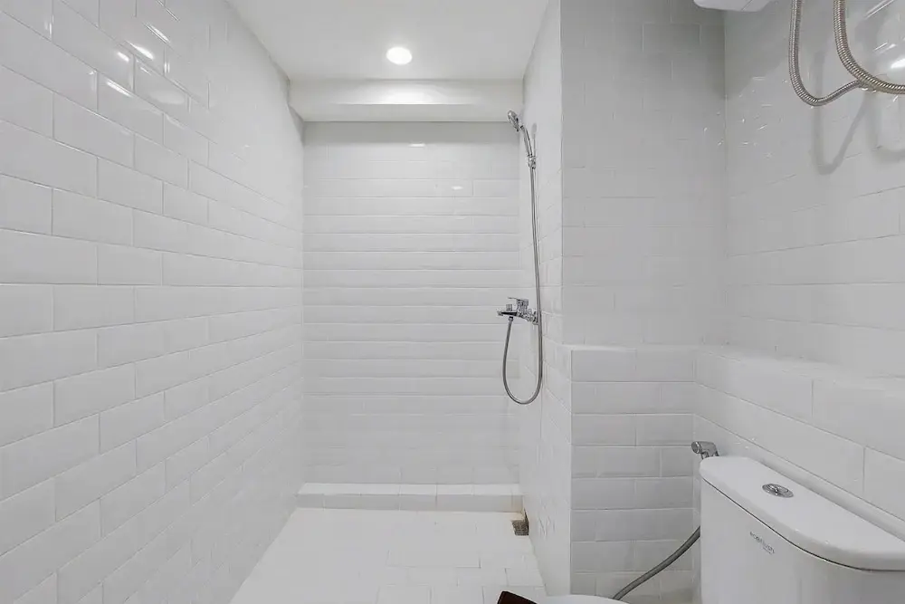 Южный Тангеранг: Spacious And Elegant 3Br Loft At Kingland Avenue Apartment