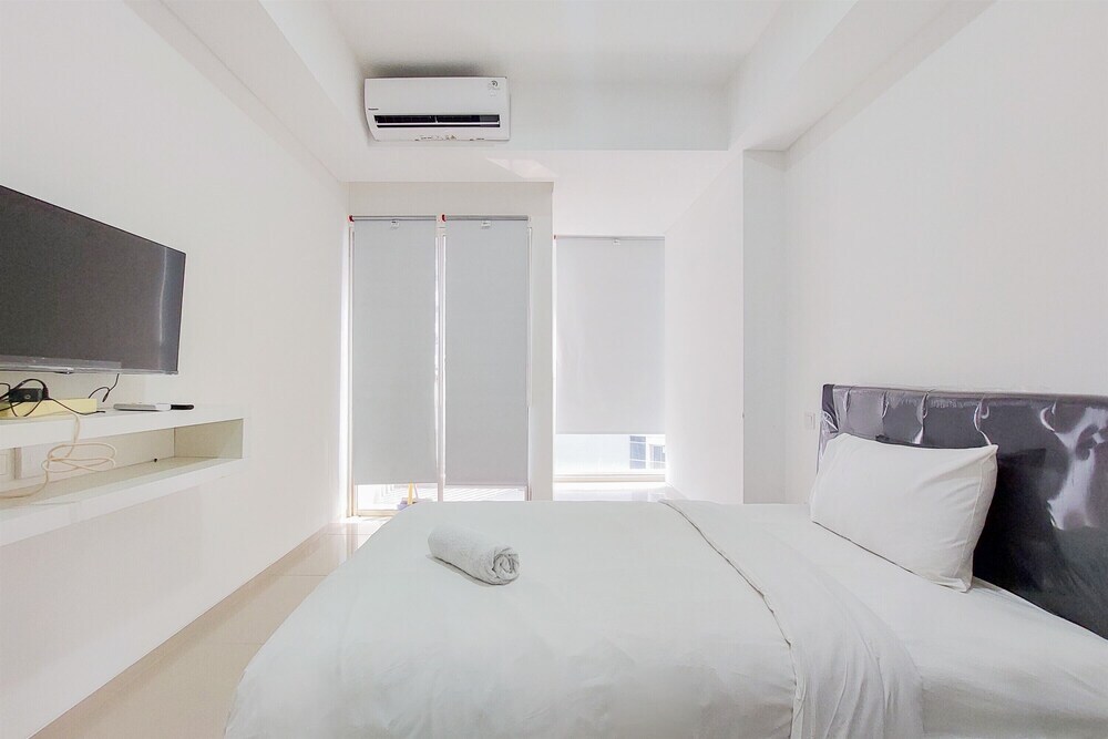 Тангеранг: Best Homey And Nice Studio At Pacific Garden Apartment