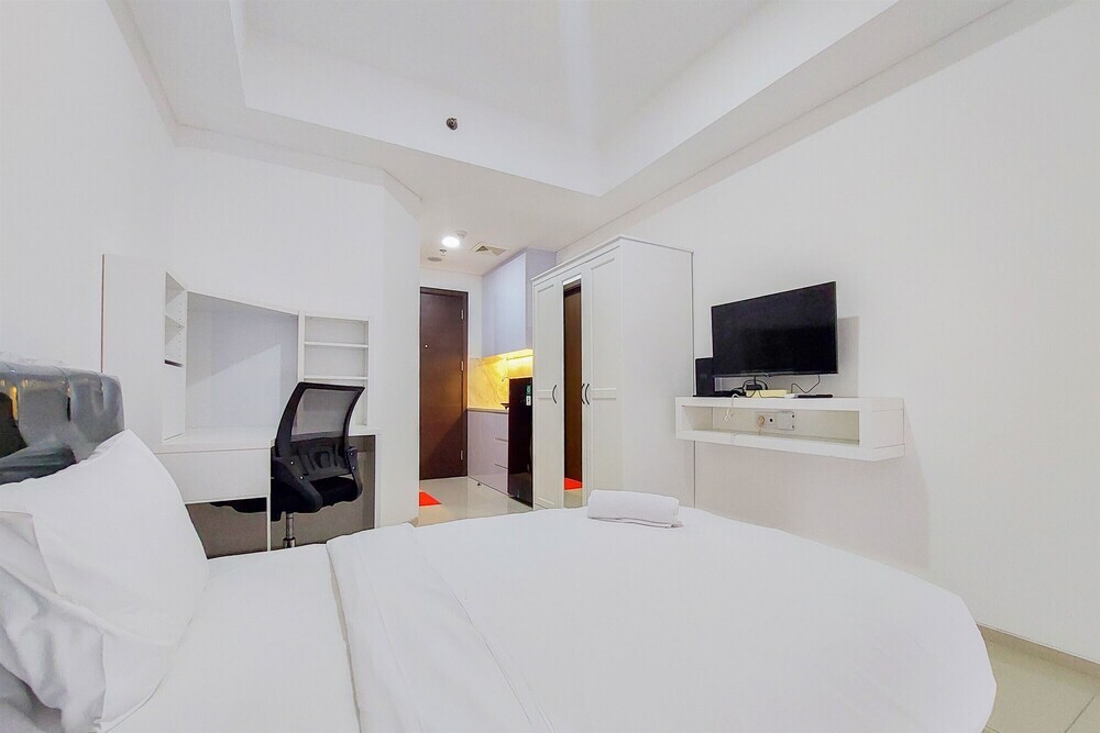 Тангеранг: Best Homey And Nice Studio At Pacific Garden Apartment