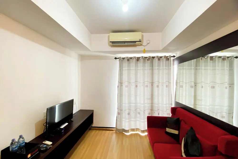 Джакарта: Elegant And And Spacious 1Br The Wave Kuningan Apartment