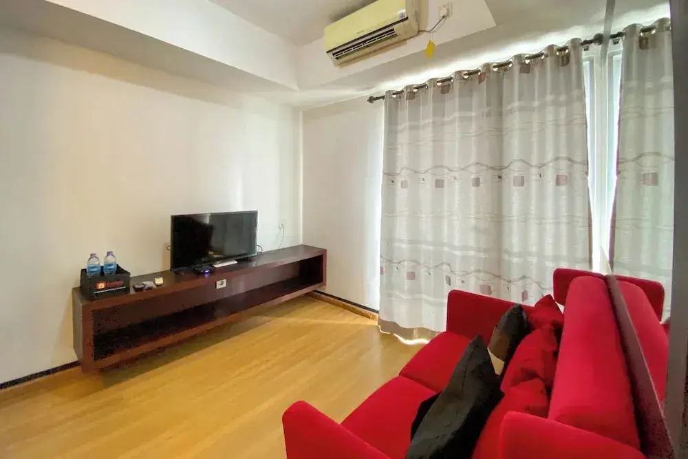 Джакарта: Elegant And And Spacious 1Br The Wave Kuningan Apartment