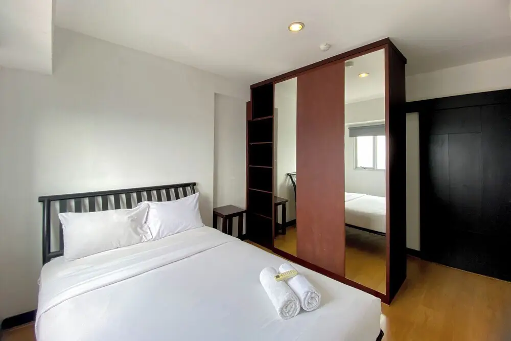 Джакарта: Elegant And And Spacious 1Br The Wave Kuningan Apartment