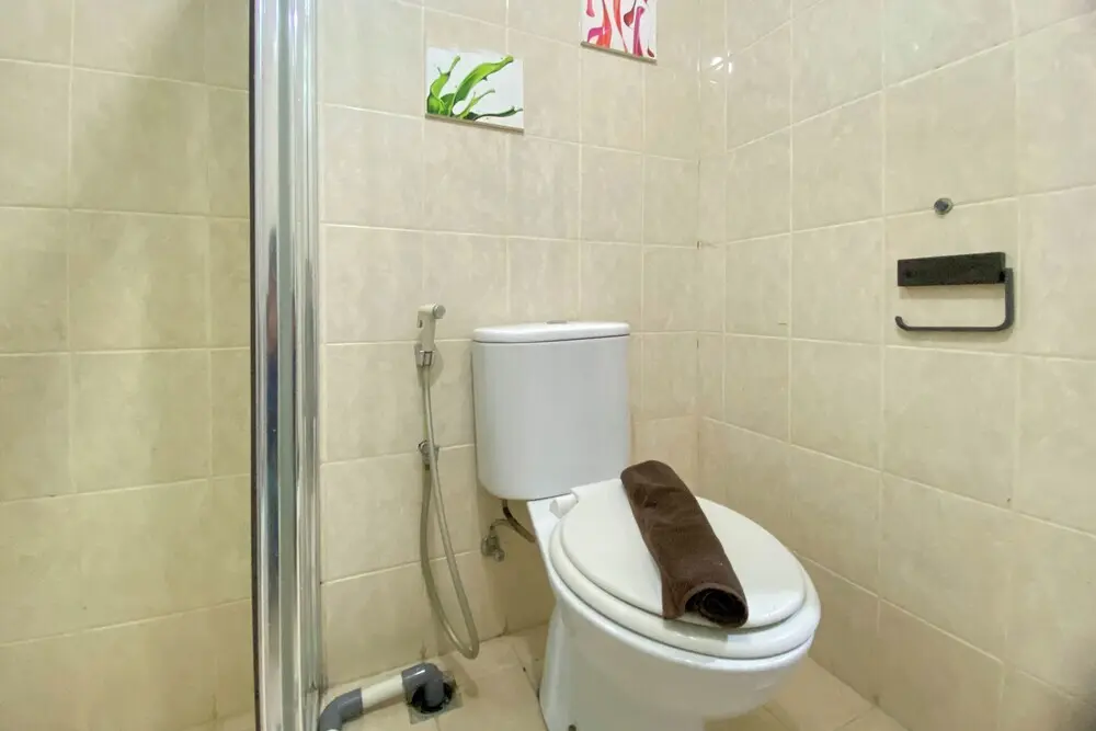Джакарта: Elegant And And Spacious 1Br The Wave Kuningan Apartment