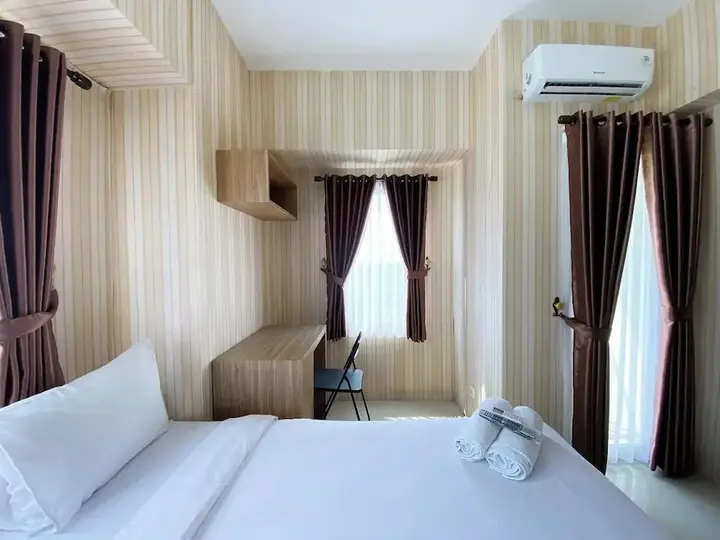 Караванг: Cozy Stay Studio At Tamansari Mahogany Karawang Apartment
