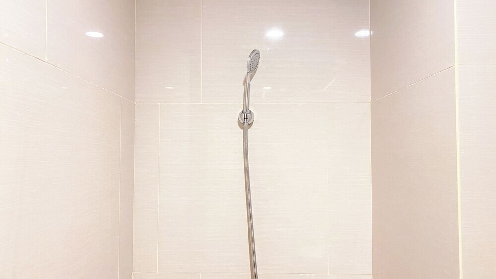 Джакарта: Brand New And Comfort Studio At Vasaka Solterra Apartment