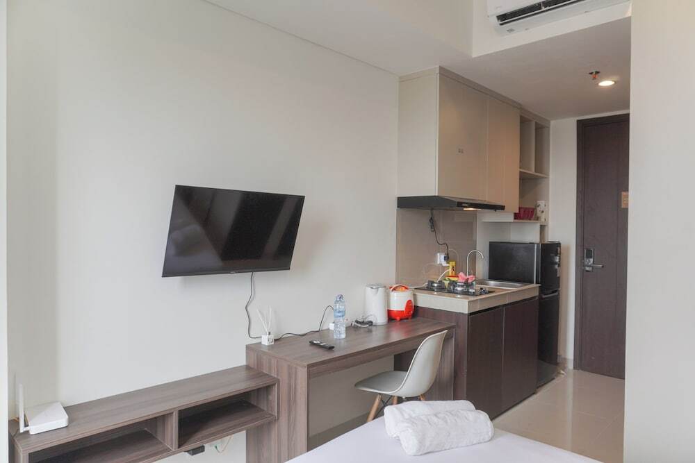 Джакарта: Brand New And Comfort Studio At Vasaka Solterra Apartment