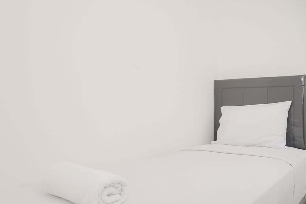 Джакарта: Best Deal And Comfort 3Br At Bassura City Apartment