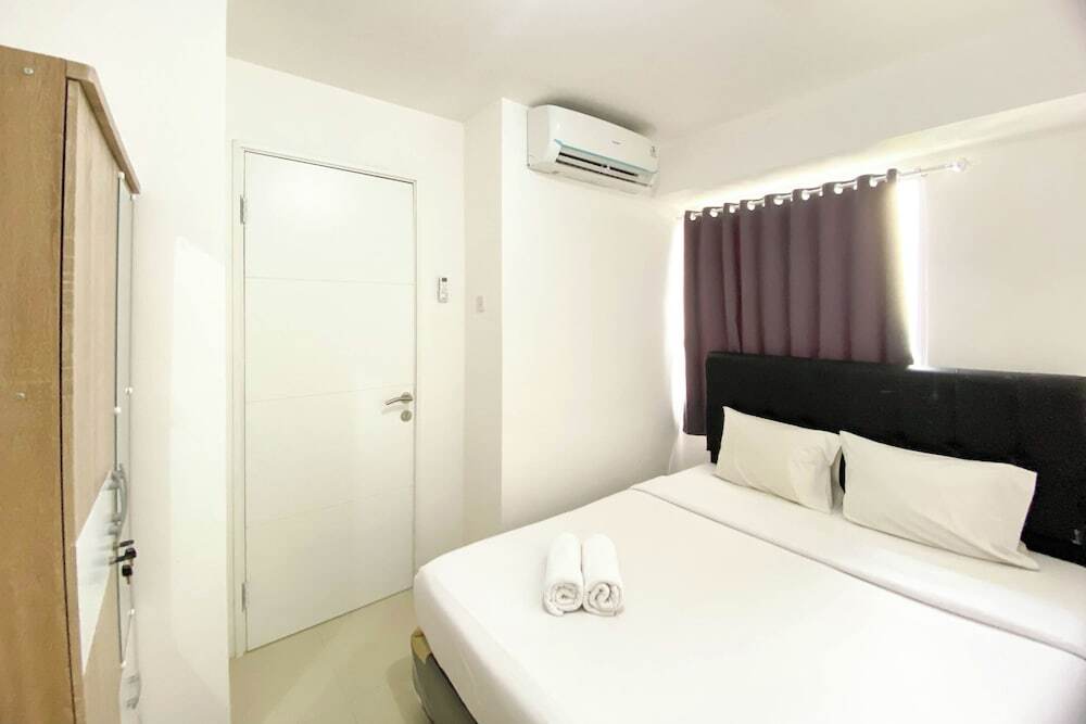 Джакарта: Full Furnished And Homey 2Br Bassura City Apartment Near Mall