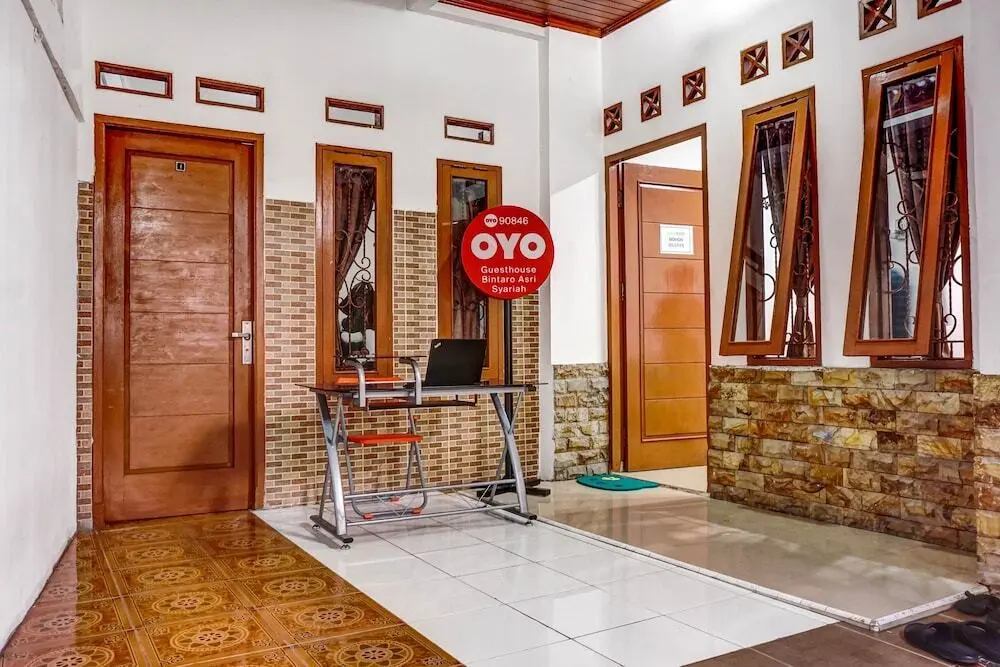 Южный Тангеранг: OYO 90846 Guesthouse Bintaro Asri Syariah