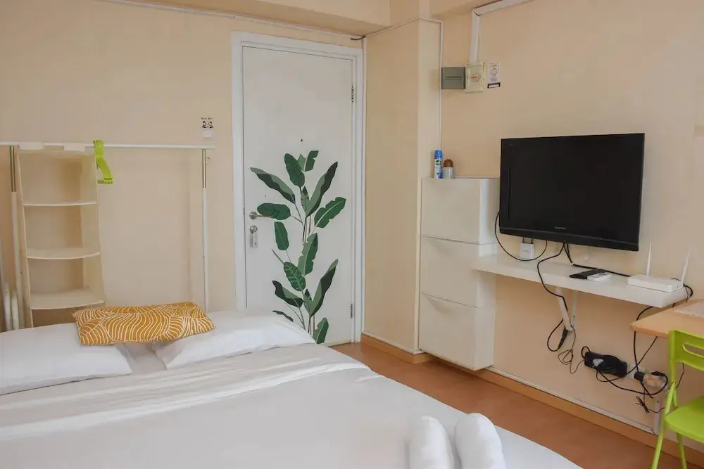 Джакарта: Nice And Warm Studio At Green Pramuka City Apartment