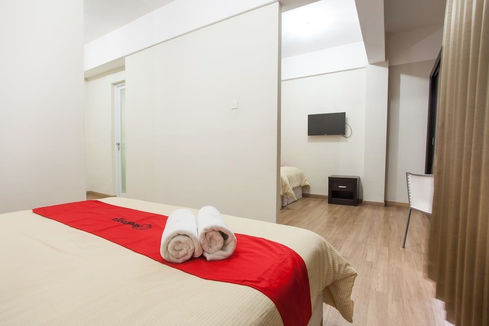 Маланг: RedDoorz Plus @ Riverside Malang