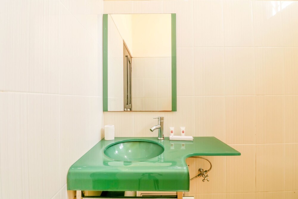 Денпасар: Marina Suite Apartment Bali by OYO Rooms