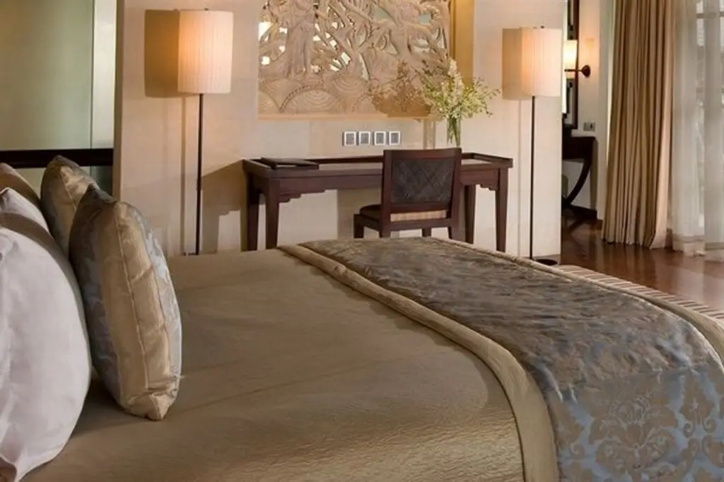 Беноа: The Royal Santrian Luxury Beach Villas