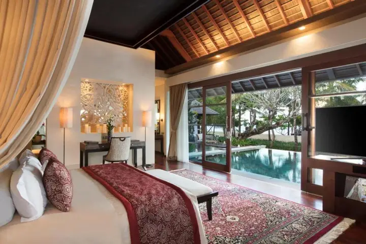 Беноа: The Royal Santrian Luxury Beach Villas