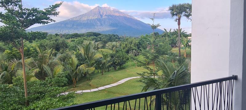 Туламбен: Palm Springs Bali Dive Resorts