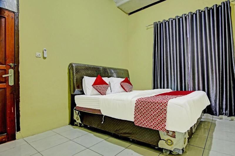 Пеканбару: Oyo 3422 Firza Homestay