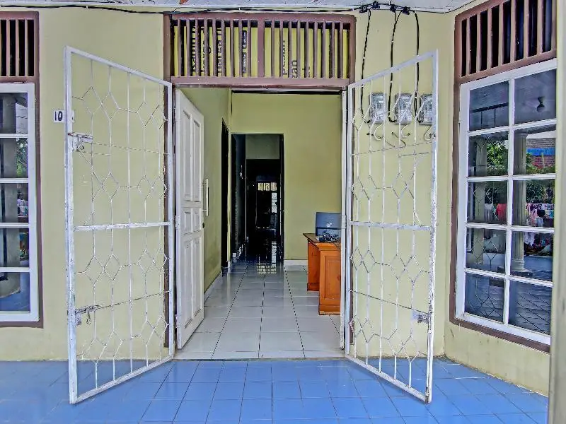 Пеканбару: Oyo 3422 Firza Homestay
