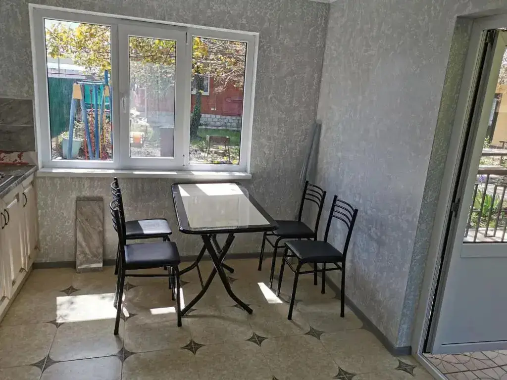 Кучугуры: Guest house Asteriya