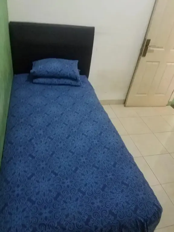Принсеву: Cendrawasih Syariah Homestay By Zuzu
