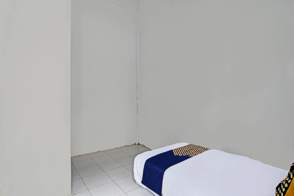 Пеканбару: SPOT ON 91828 Homestay Dinda Syariah Near Masjid Al Amin