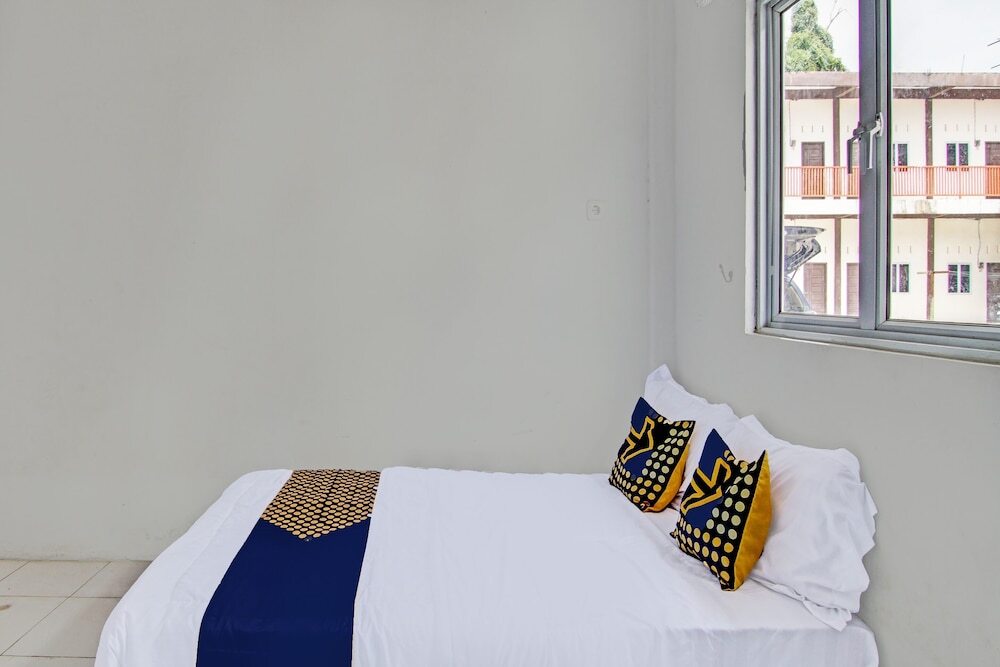 Пеканбару: SPOT ON 91828 Homestay Dinda Syariah Near Masjid Al Amin