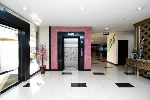 (NOT USE) Capital O 1571 Utc Hotel Semarang — фото 1