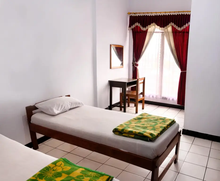Магеланг: Hotel Wisata by ZUZU
