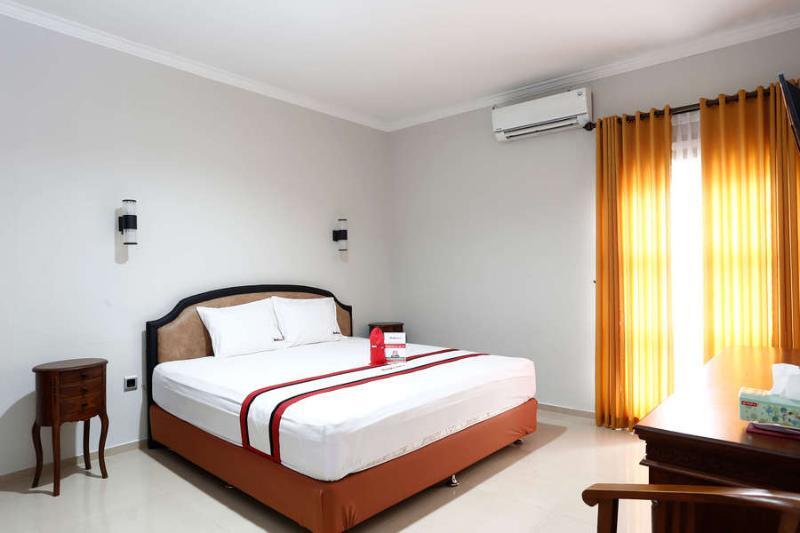 Депок: Reddoorz Plus Near Adisucipto Airport 2