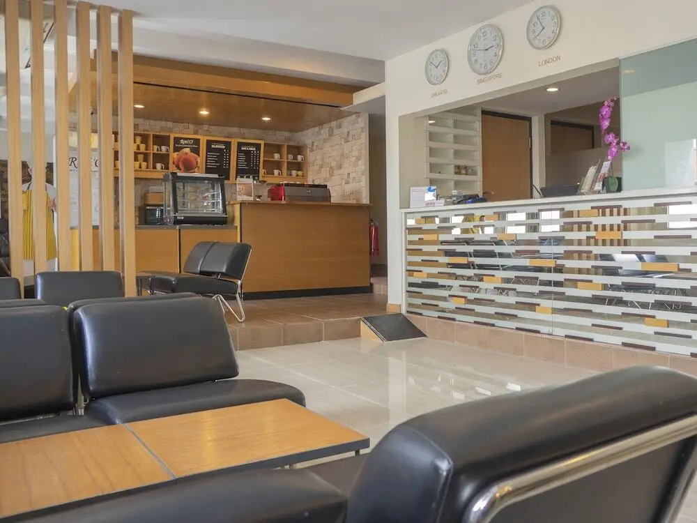 Тангеранг: Dprimahotel Airport Jakarta Terminal 1 A (Kedaton)